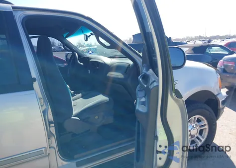 2001 Ford Expedition Xlt z USA, uszkodzony, nr VIN 1FMRU15W21LA94294